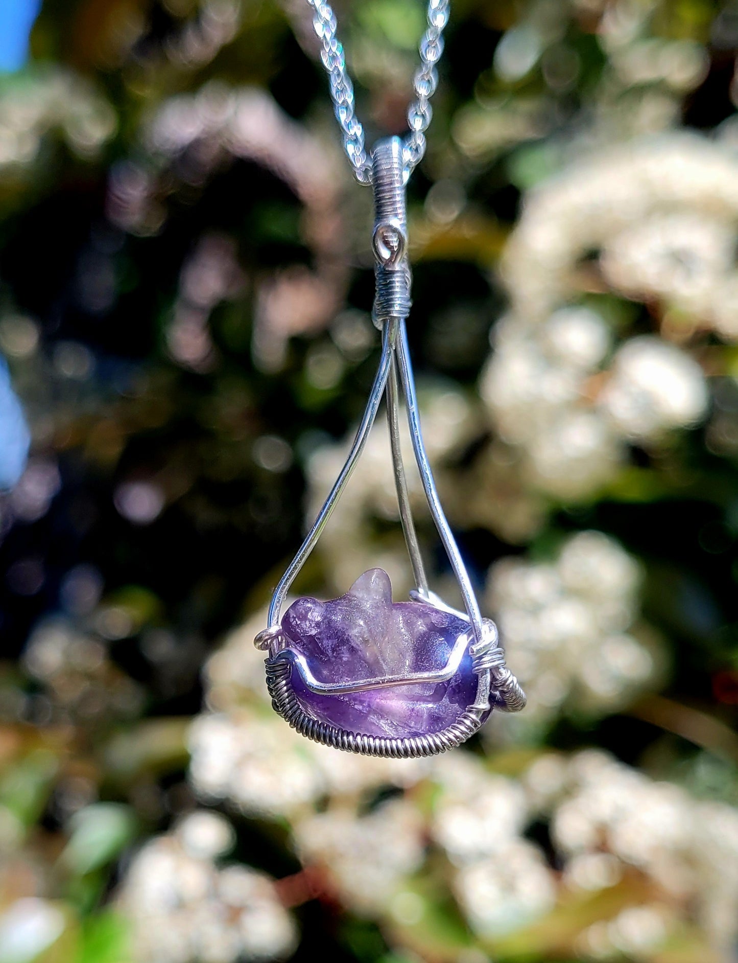 Fluorite Sleepy Kitty Pendant