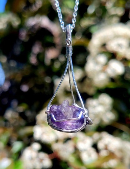 Fluorite Sleepy Kitty + Glass Butterfly Pendant