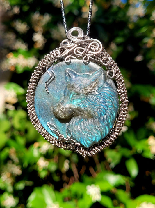 Labradorite Wolf Wire Wrapped Pendant