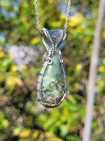 Serpentine Wire Wrapped Pendant