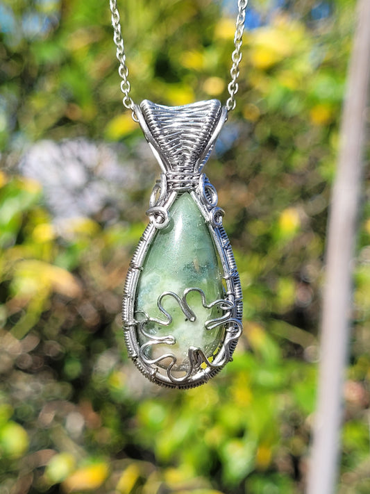 Serpentine Wire Wrapped Pendant